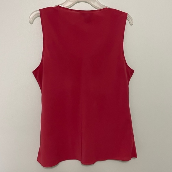 pinkish colored cami with pretty design in neck and front of body size L - Picture 5 of 7